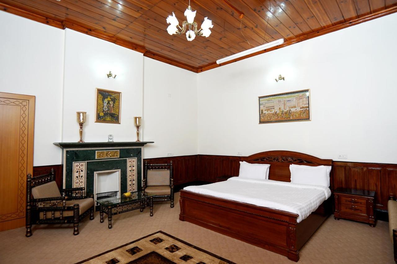 Bed and Breakfast The Edgeworth Šimla Exteriér fotografie